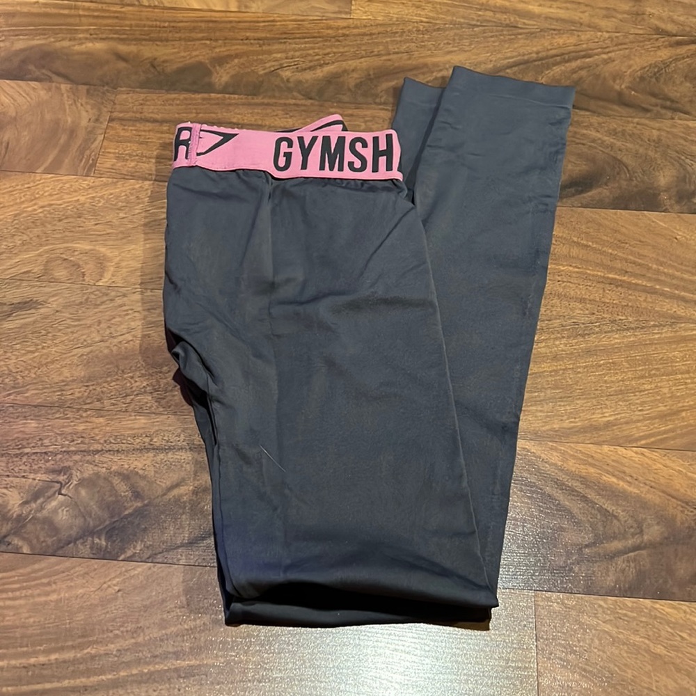Buttery Soft Gymshark Work Out Gray & Pink Gym Leggings Size Small